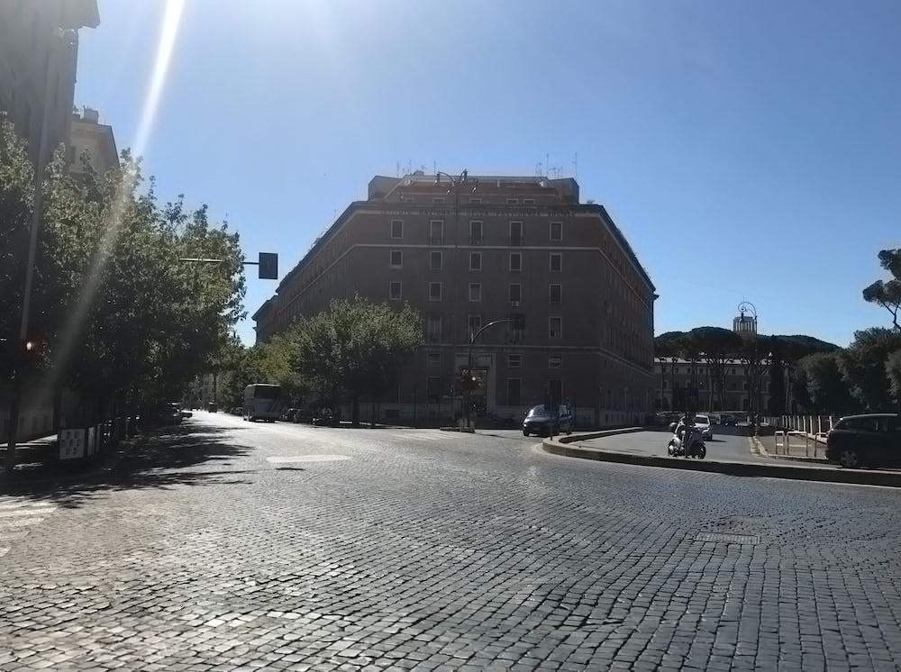 Bed and Breakfast Domus Tacito Luxury Roma Exterior foto