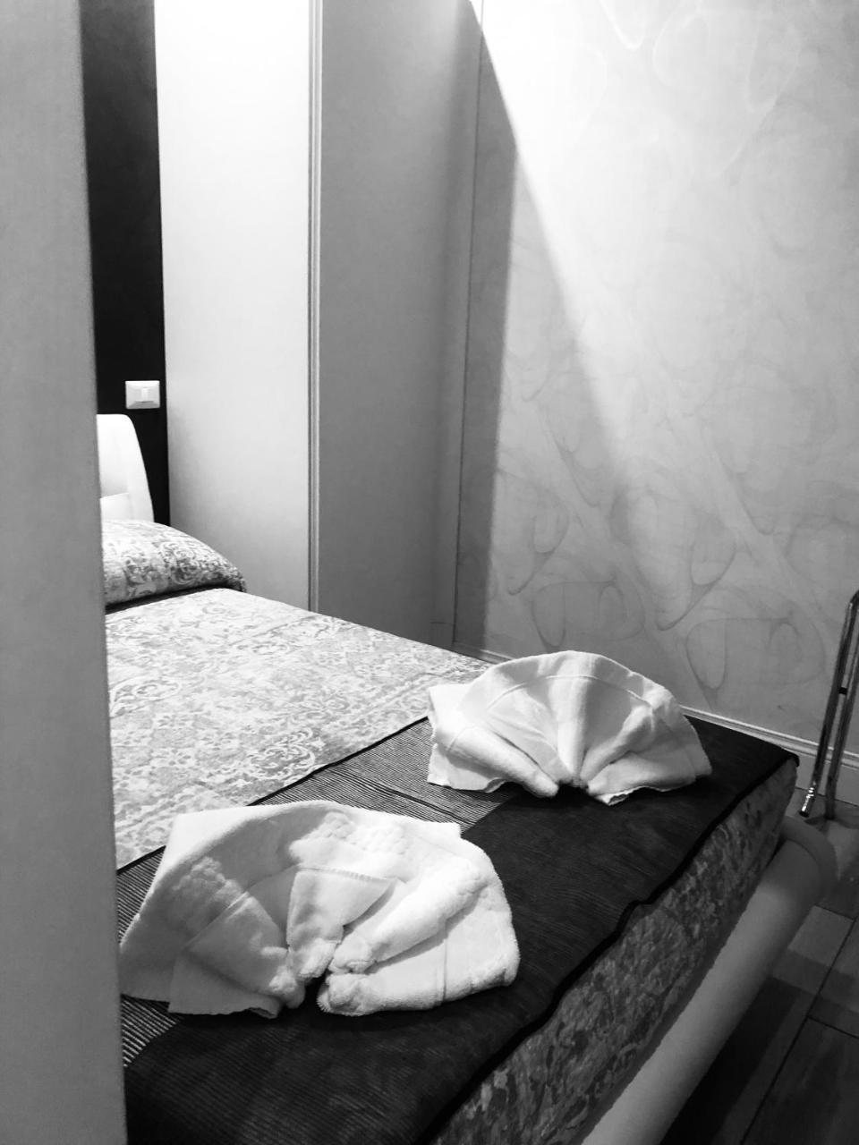 Bed and Breakfast Domus Tacito Luxury Roma Exterior foto